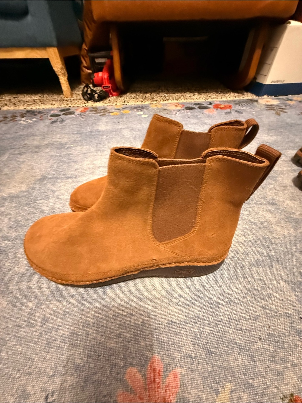Suede Chelsea Boots in Brown